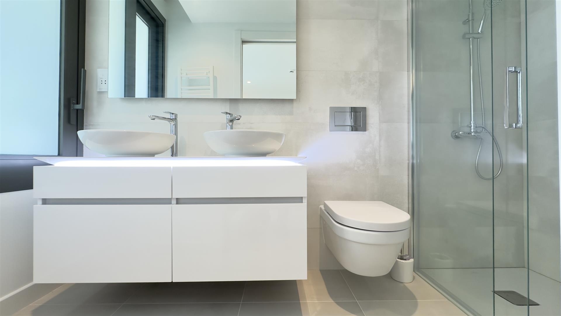 Image of House - 4 Bedrooms - 4 Bathrooms for Rental in North Gorge-Gibraltar, Image 7